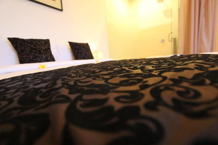 The Adnyana Villas & Spa Denpasar  Bagian luar foto