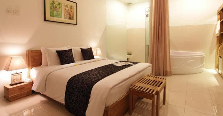 The Adnyana Villas & Spa Denpasar  Bagian luar foto